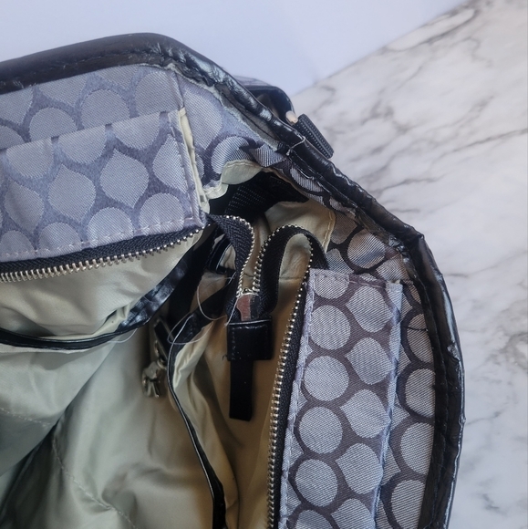 Skip hop studio diaper bag - Picture 8 of 8